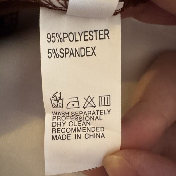 Brown Varsity Lounge Matching 2 Piece
Set – Shorts + Snap Button Jacket – Sz L - Picture 6 of 6